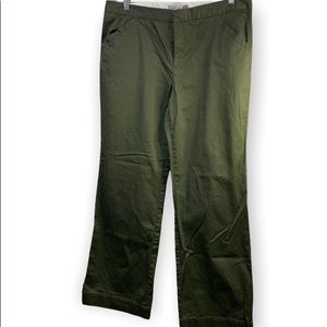 Old Navy Olive Green, Size 16 Pant. NWOT in perfect condition.
